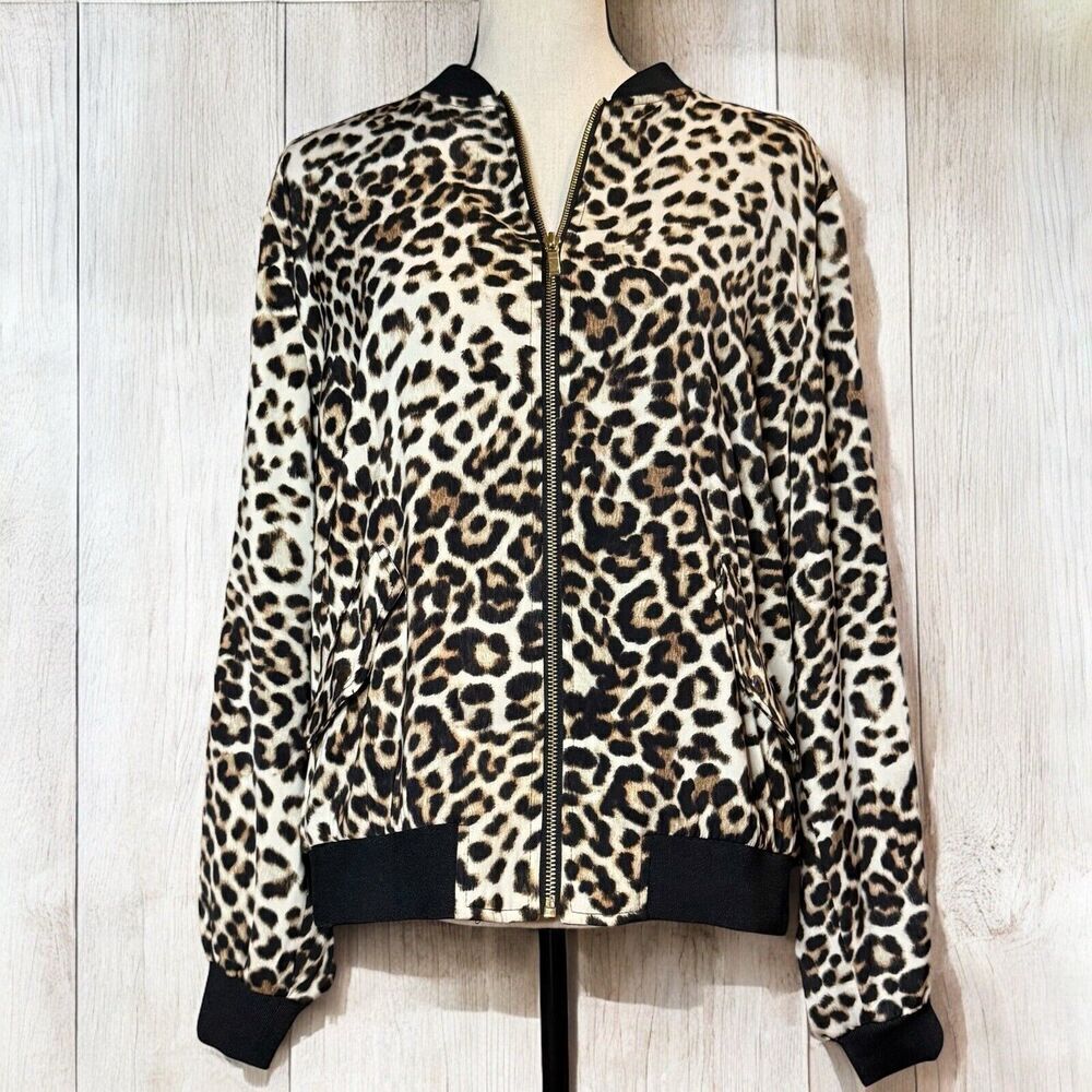 Susan Graver Large Lightweight Bomber Jacket Zip Front Leopard Print Pockets